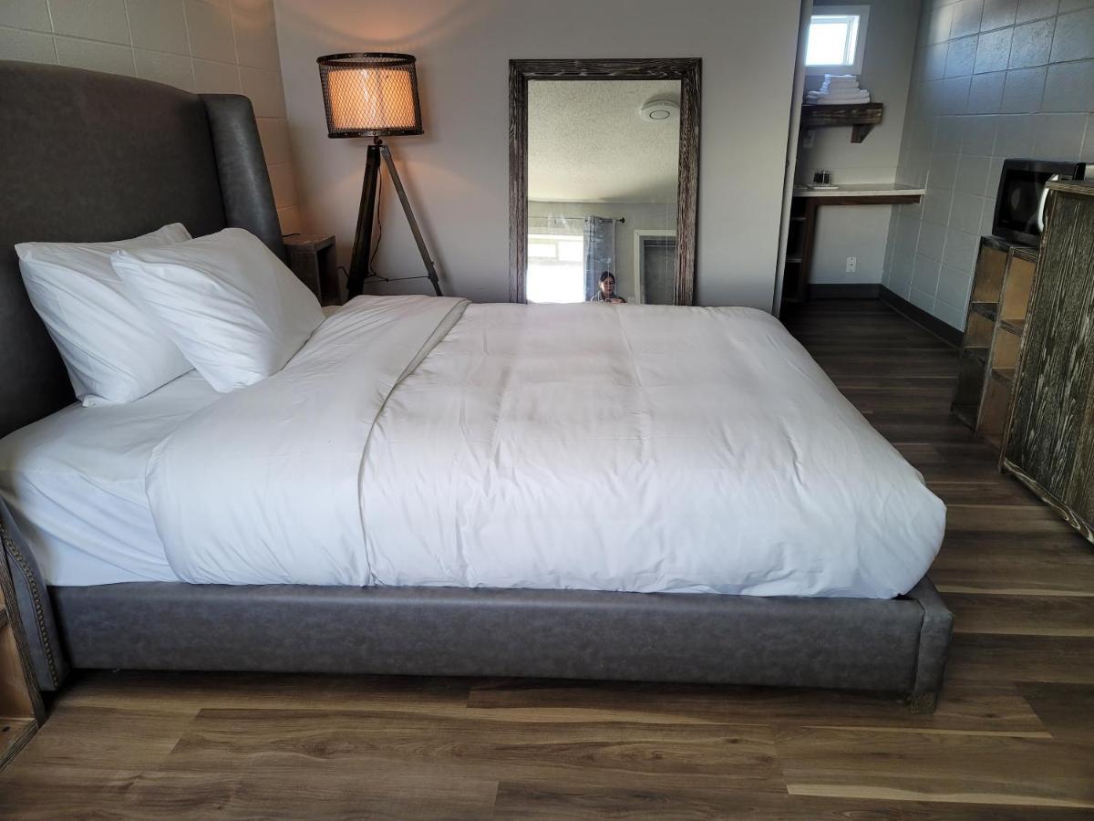 Parkside Inn Гранд Прери Екстериор снимка