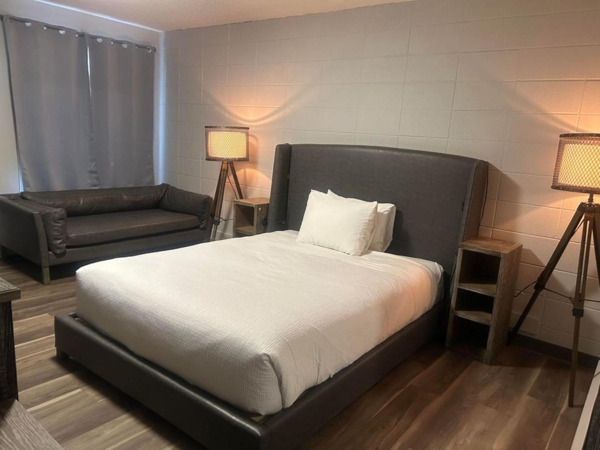 Parkside Inn Гранд Прери Екстериор снимка