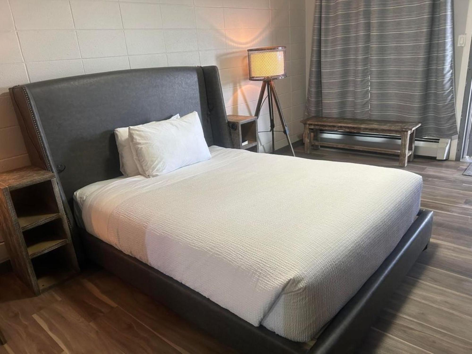 Parkside Inn Гранд Прери Екстериор снимка