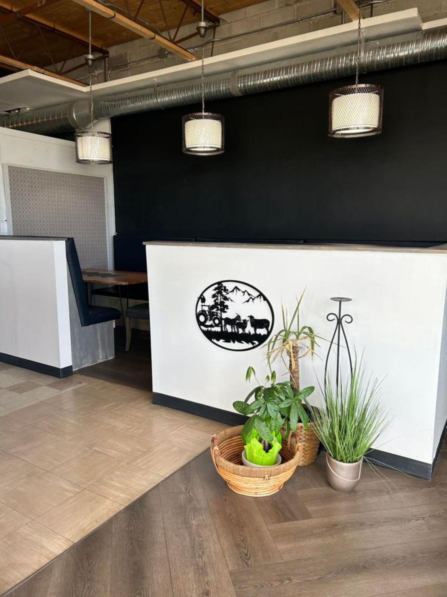 Parkside Inn Гранд Прери Екстериор снимка